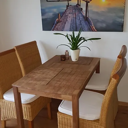 Bobi - 2 Schlafzimmer, Balkon, W-lan, Parkplatz Διαμέρισμα