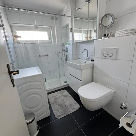 Bobi - 2 Schlafzimmer, Balkon, W-lan, Parkplatz دورتموند