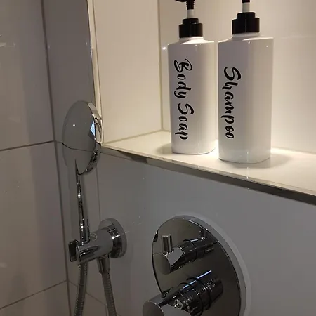 Bobi - 2 Schlafzimmer, Balkon, W-lan, Parkplatz دورتموند